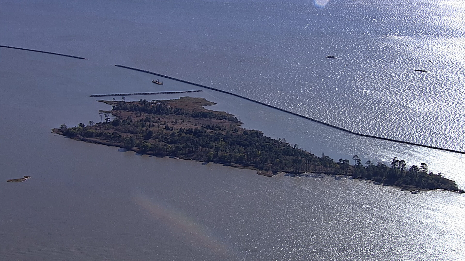 Boaters warned to avoid construction zone around Barren Island